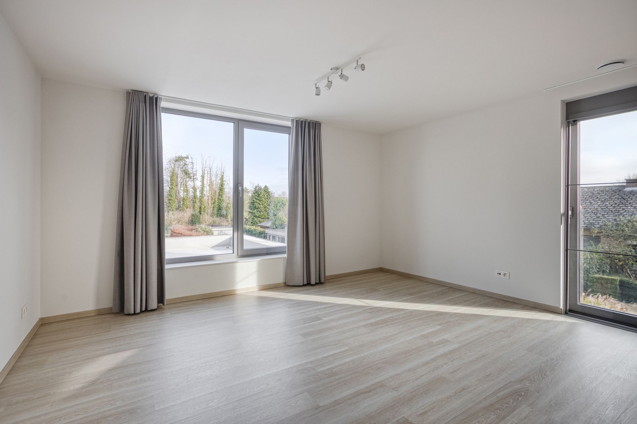 BEN woning met 4 slaapkamers, 2 badkamers, tuin & kelder foto 11