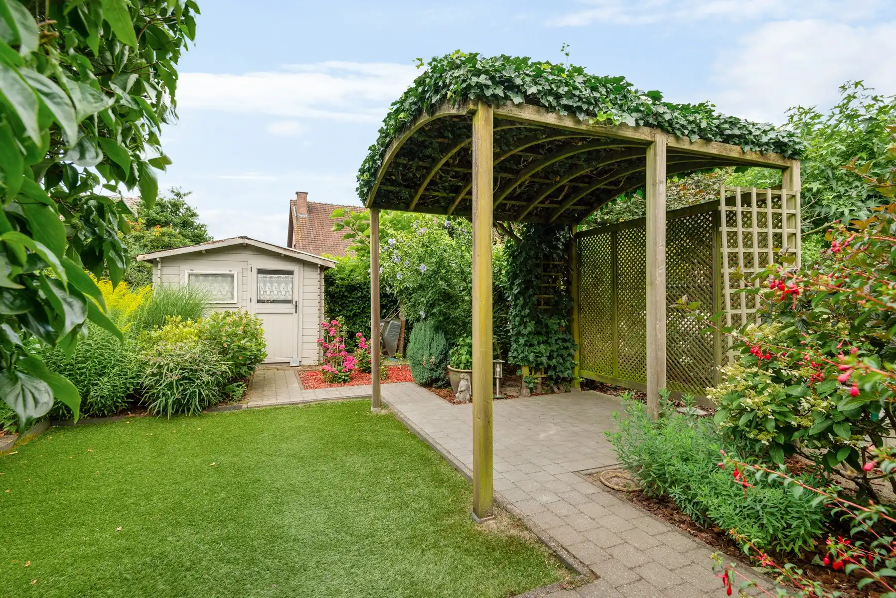 Ruime woning op toplocatie foto 4