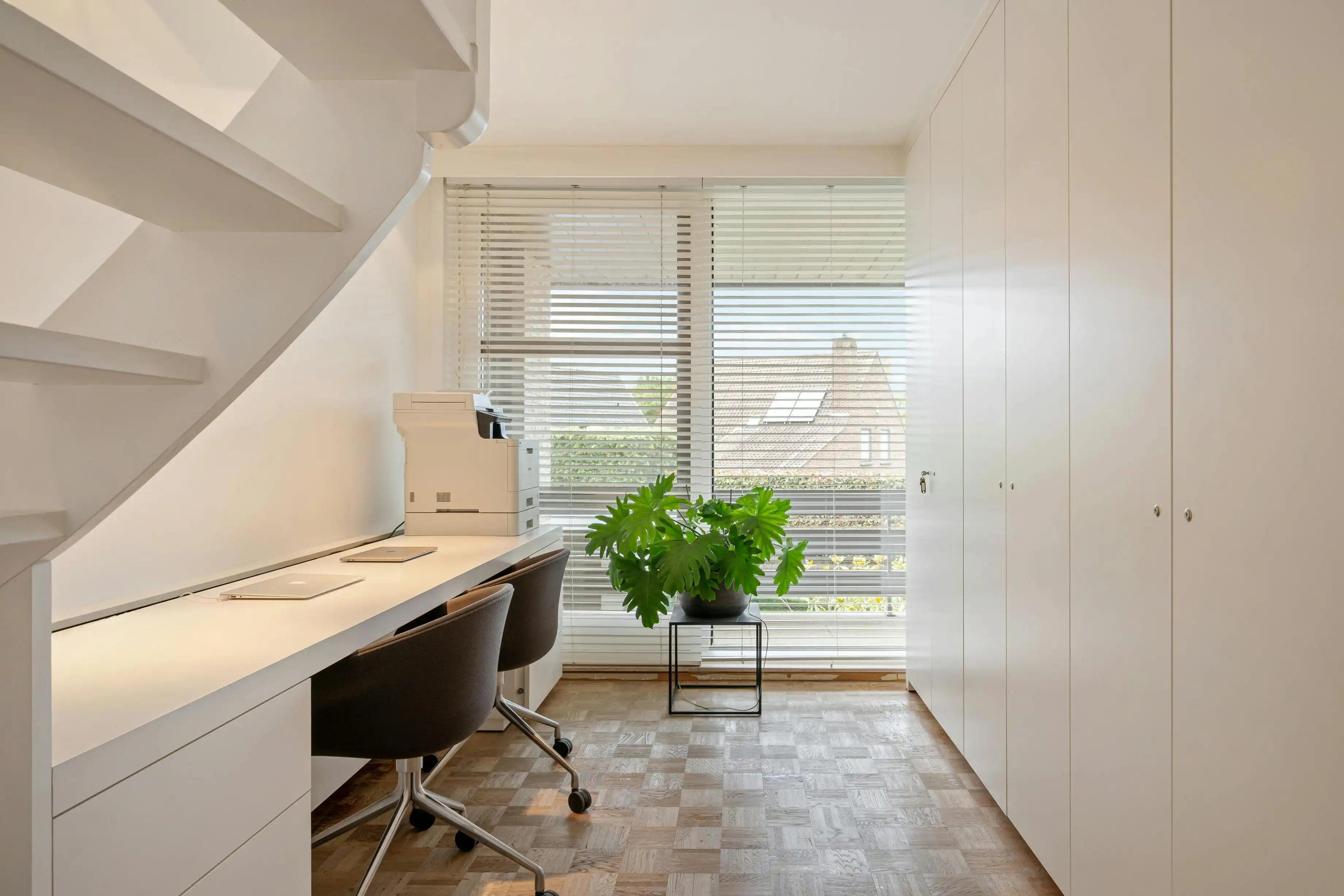 Uniek alleenstaand huis met diverse mogelijkheden te Izegem foto 12