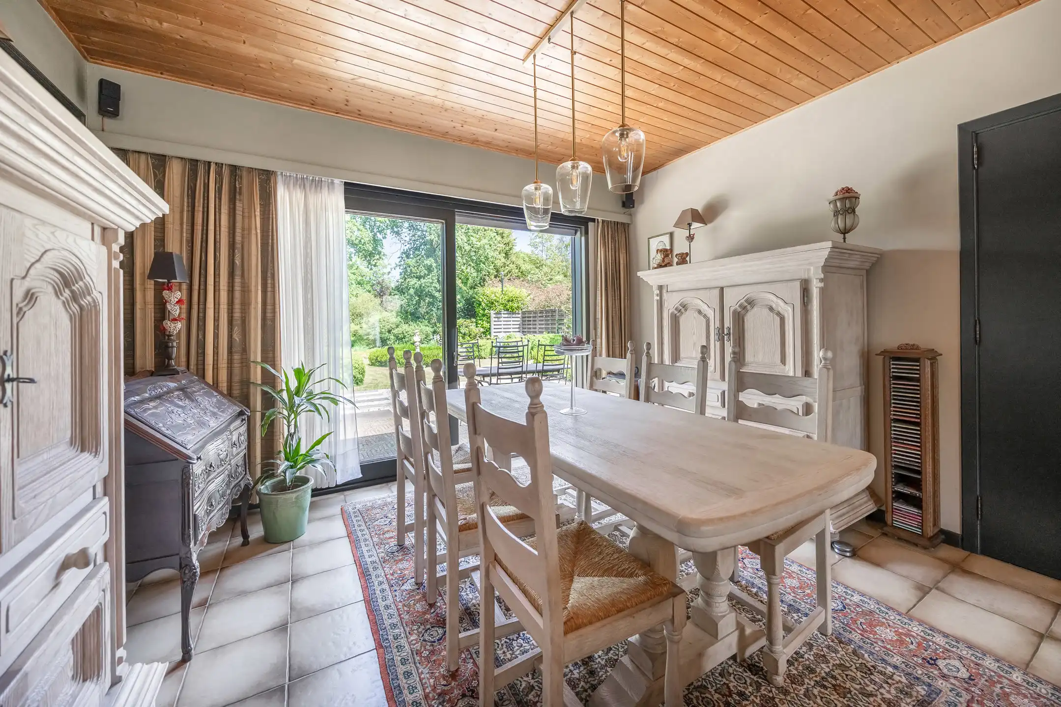 Charmante woning met uitzicht op blijvend groen foto 8