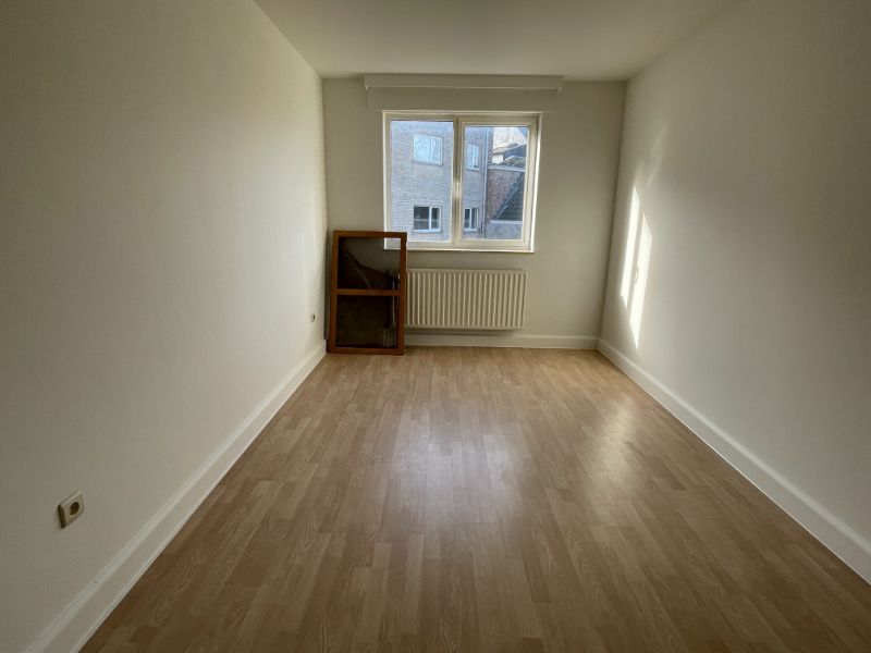 Instapklaar ruim appartement met 2 slaapkamers foto 7