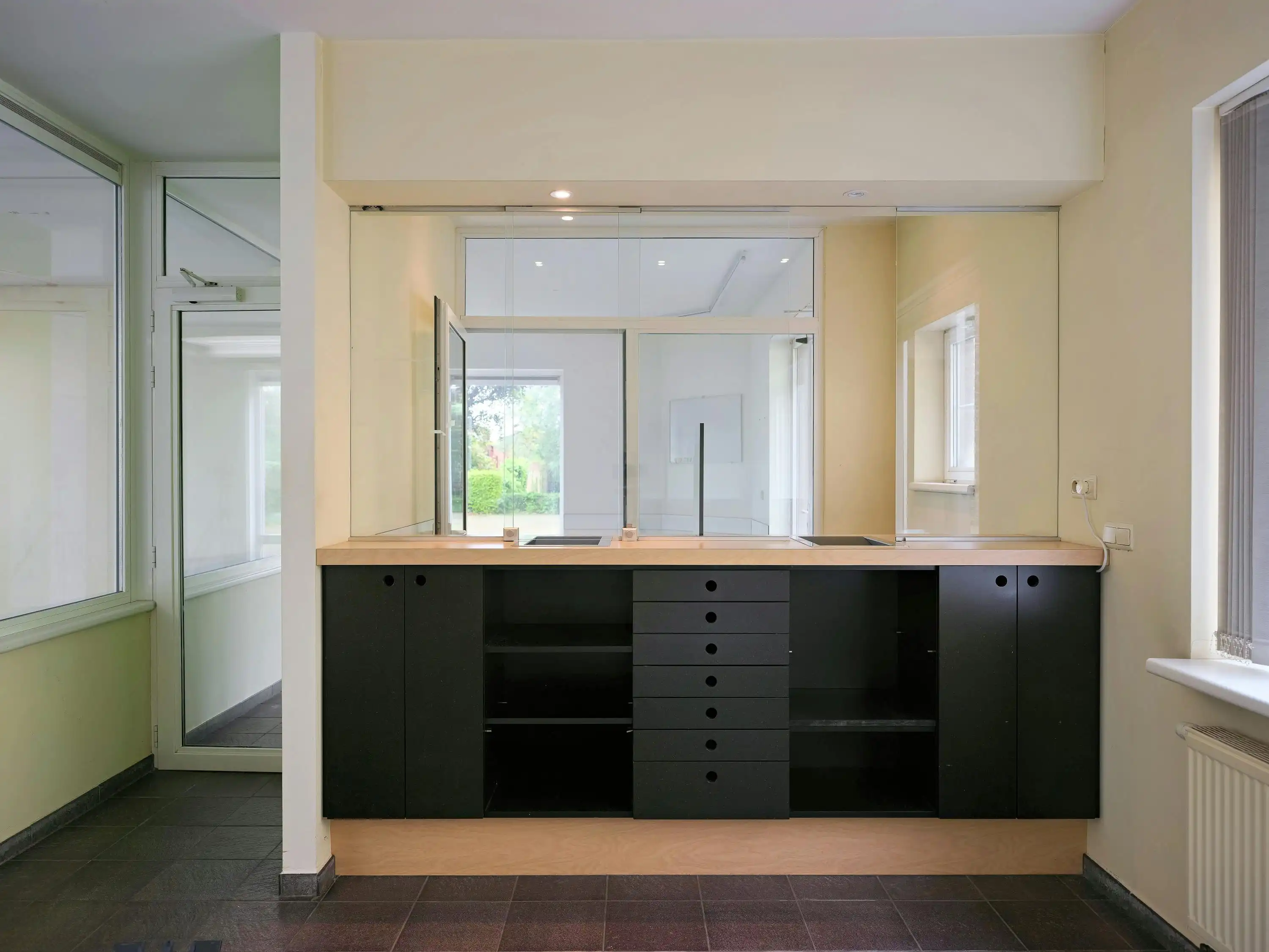 Herenwoning voormalige notariswoning te koop in Eeklo foto 18