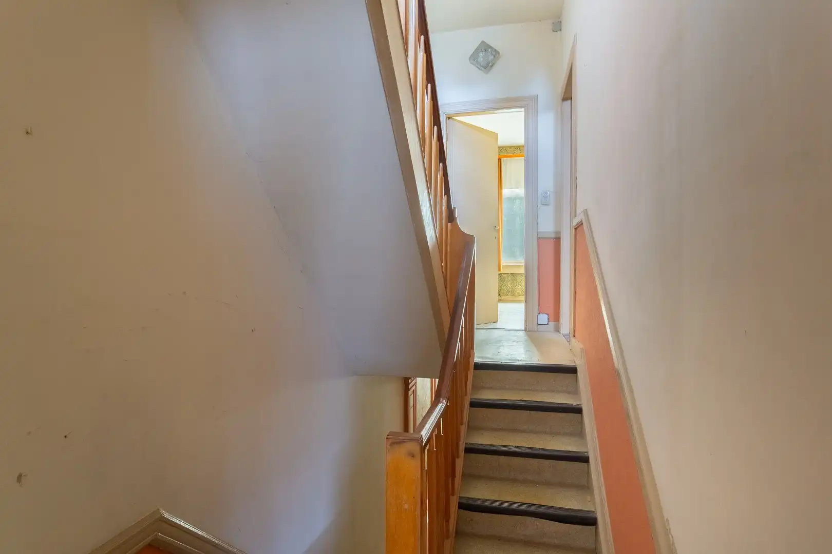 Te renoveren woning met tuin van 155 m² foto 22