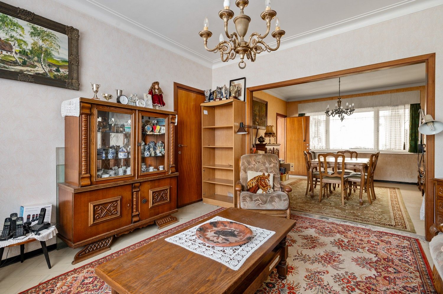 Te renoveren woning met magazijn en veel potentieel op toplocatie in Lint foto 5