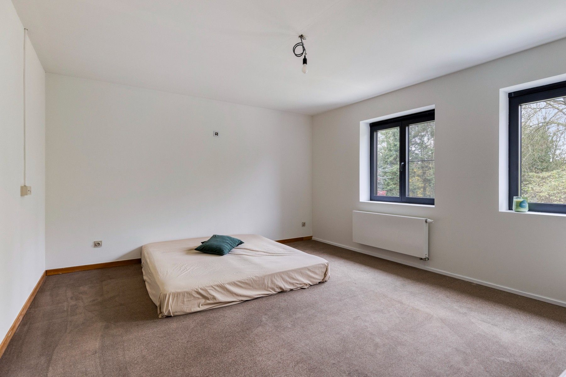 Exlusieve villa met veel privacy en groen foto 12