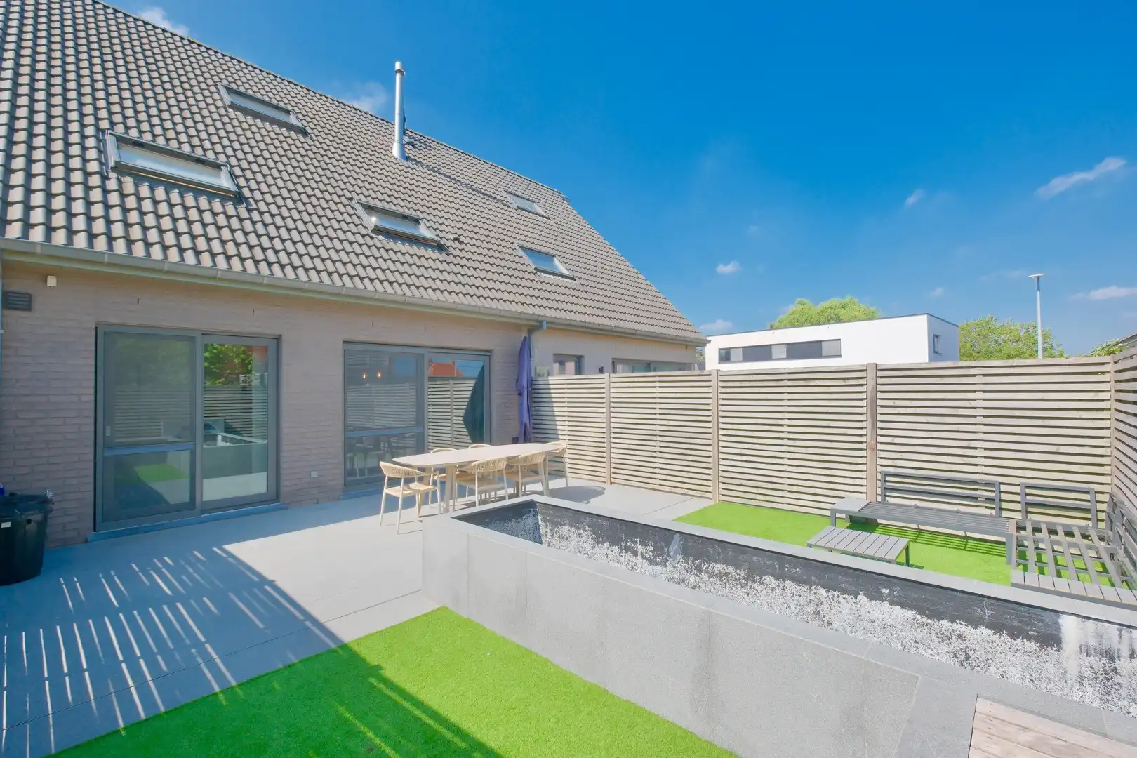 Lichtervelde - Prachtige recente woning met 3 slpks, garage en tuin foto 11