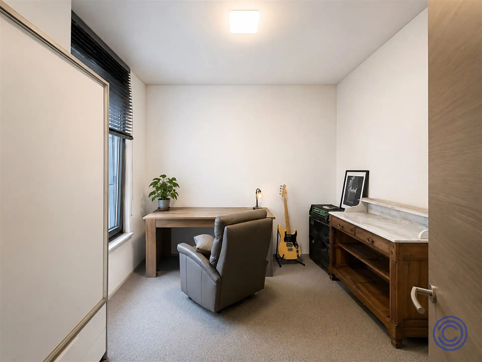 Instapklaar 2-slpk appartement middenin de Stad! foto 7