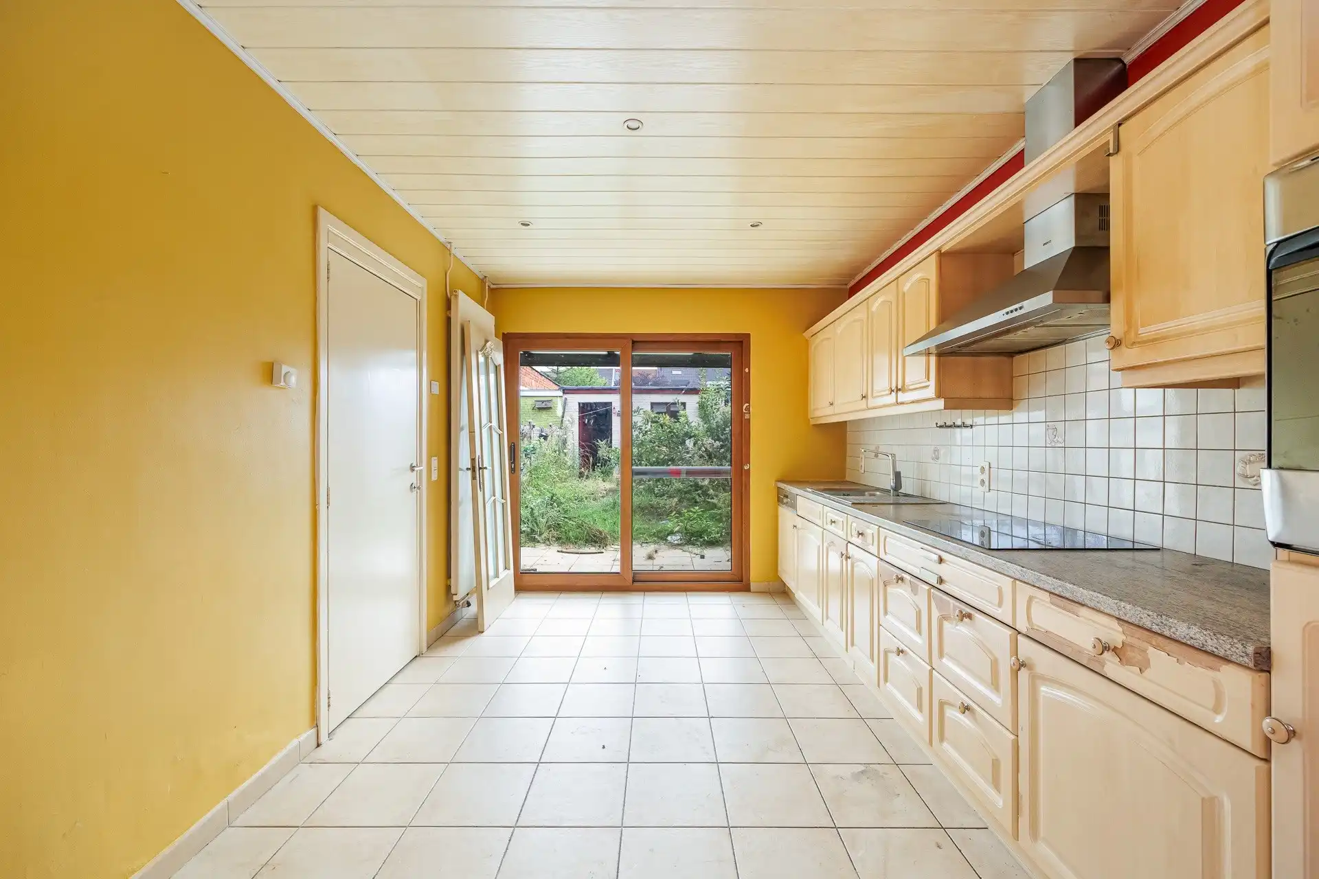 Te renoveren woning met 3 slaapkamers en buitenruimte in Antwerpen foto 9