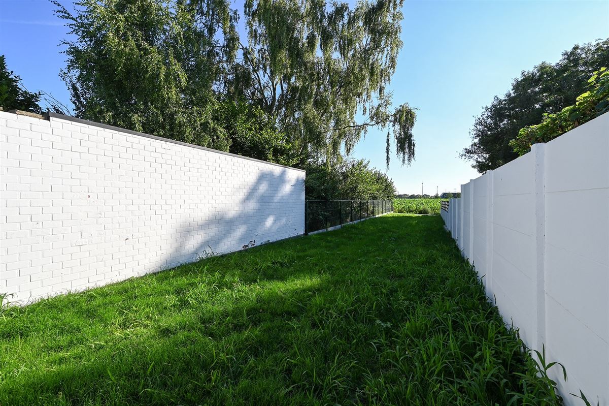 Mooi gerenoveerde woning met tuin en polderzicht foto 27