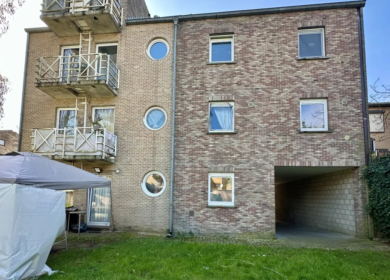 1-slaapkamerappartement op 2de verdiep met potentieel in Nieuwe Kempen/Genk foto 8