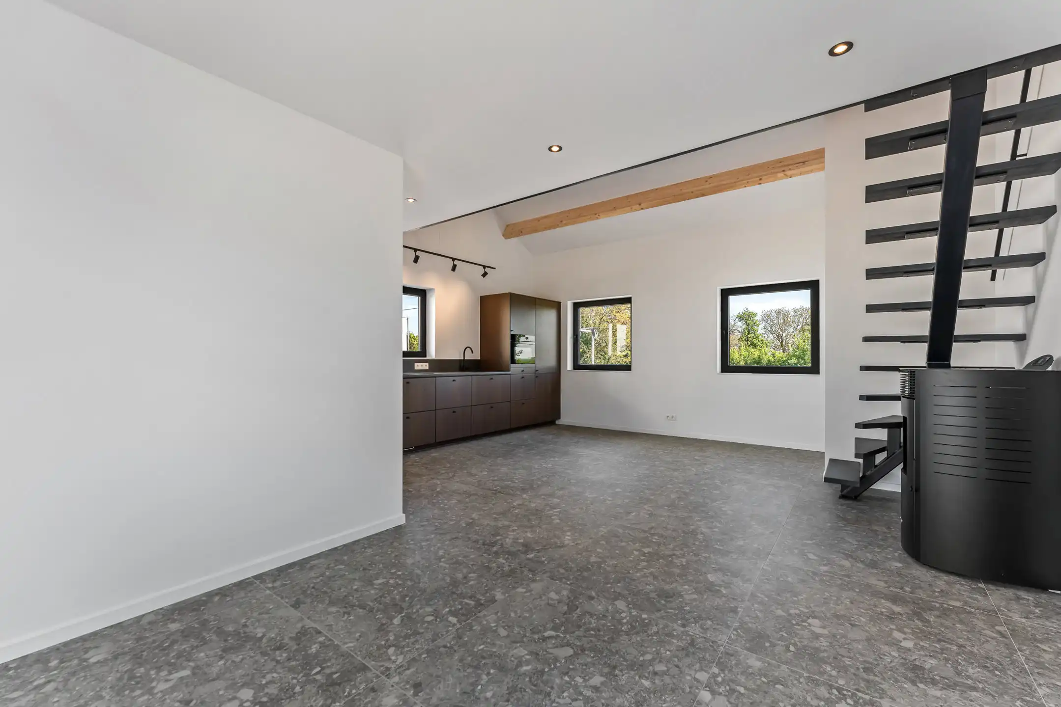 Stijlvolle woning met tuin & garage te Herderen foto 4