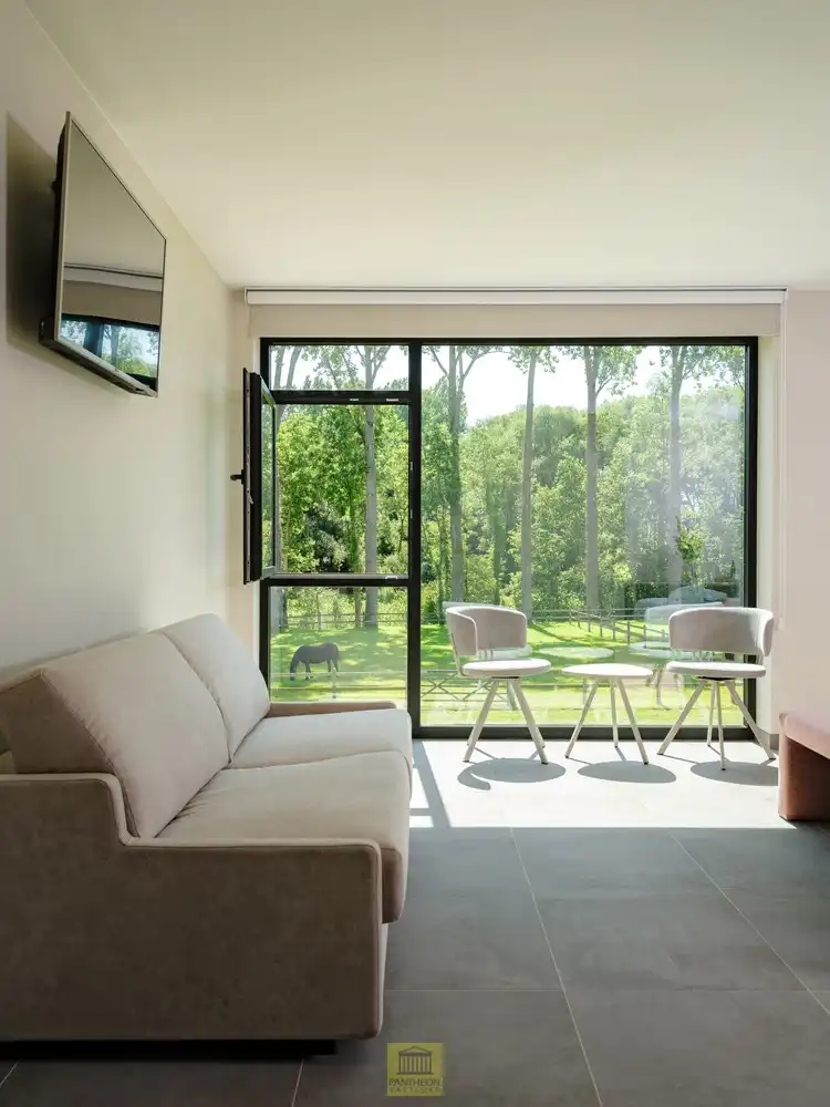 Uitzonderlijk pand - manege met gastenverblijf foto 19