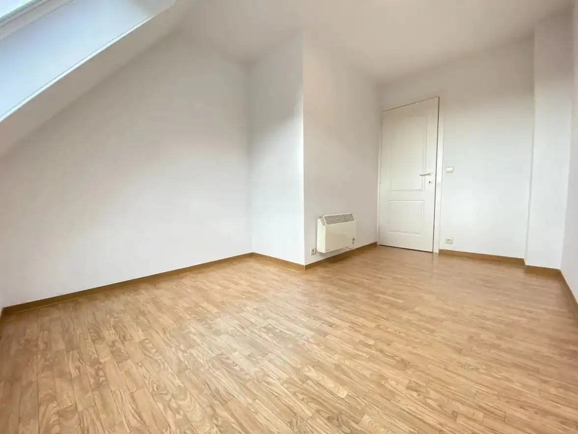 RECENT GERENOVEERD, CENTRAAL GELEGEN DUPLEX-APPARTEMENT MET 2 SLAAPKAMERS foto 8