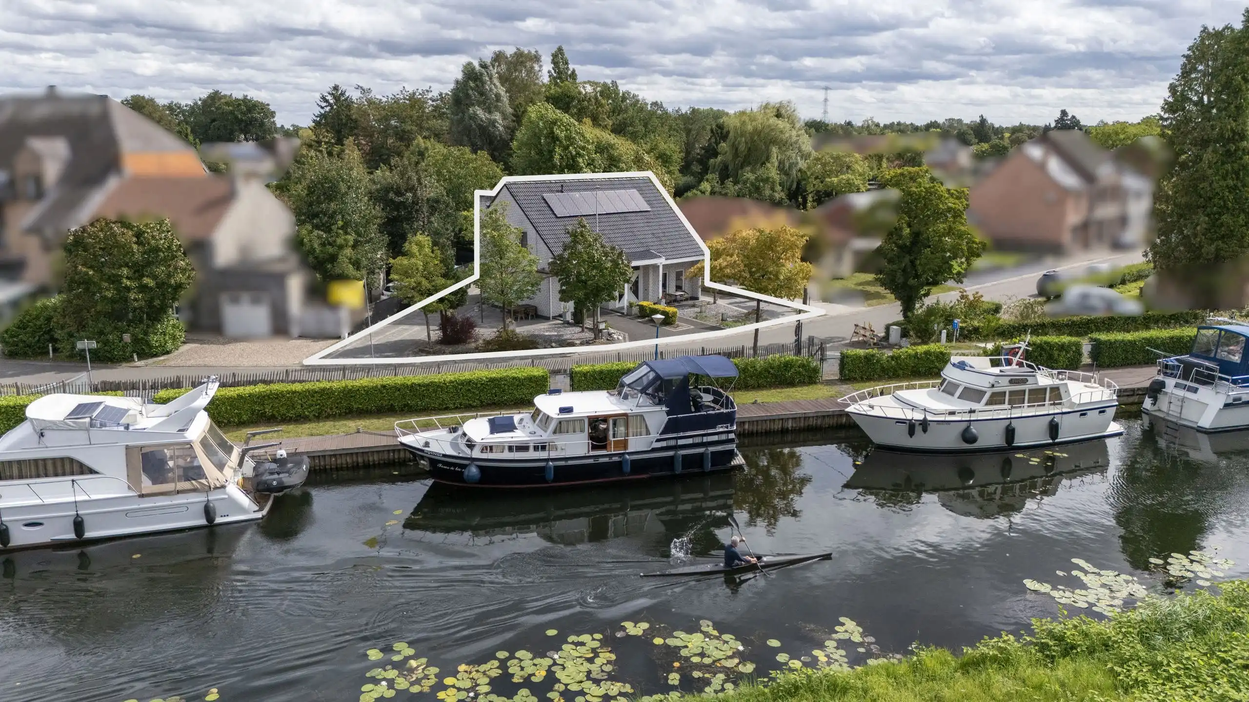 Uitzonderlijk gelegen woning aan Jachthaven kanaal Beverlo foto 21