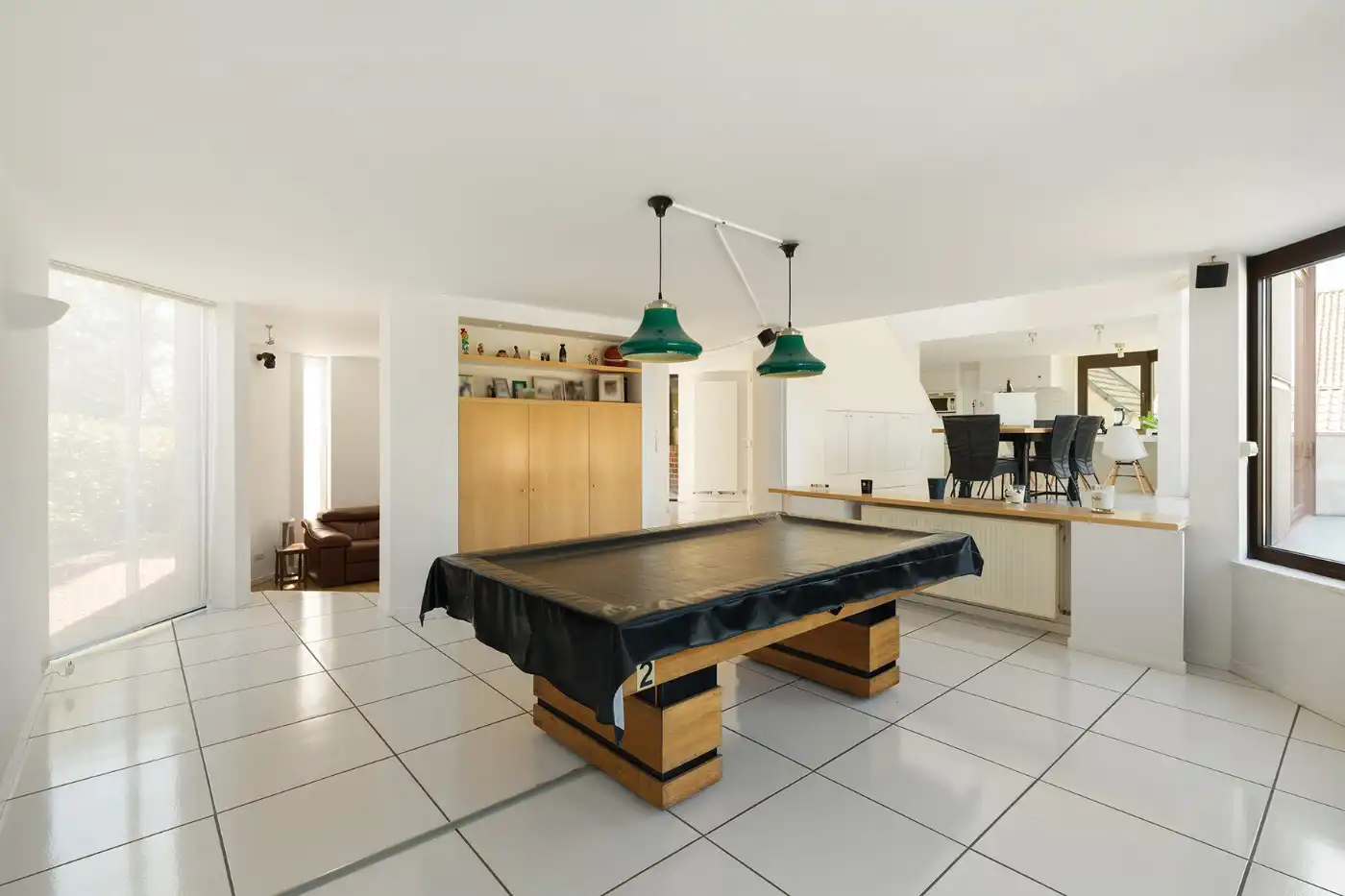 Top gelegen, ruime, vrijstaande woning met 3 slpk., garage en prachtige tuin foto 7
