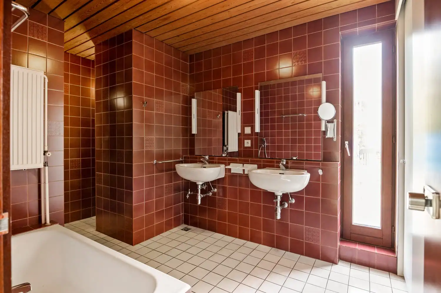 Open bebouwing met 4 slaapkamers, 2 badkamers en tuin in Borsbeek! foto 23