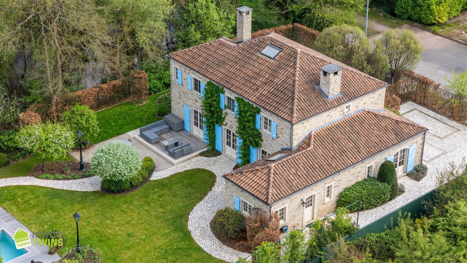 Unieke, indrukwekkende villa in groengebied te Keerbergen foto 2
