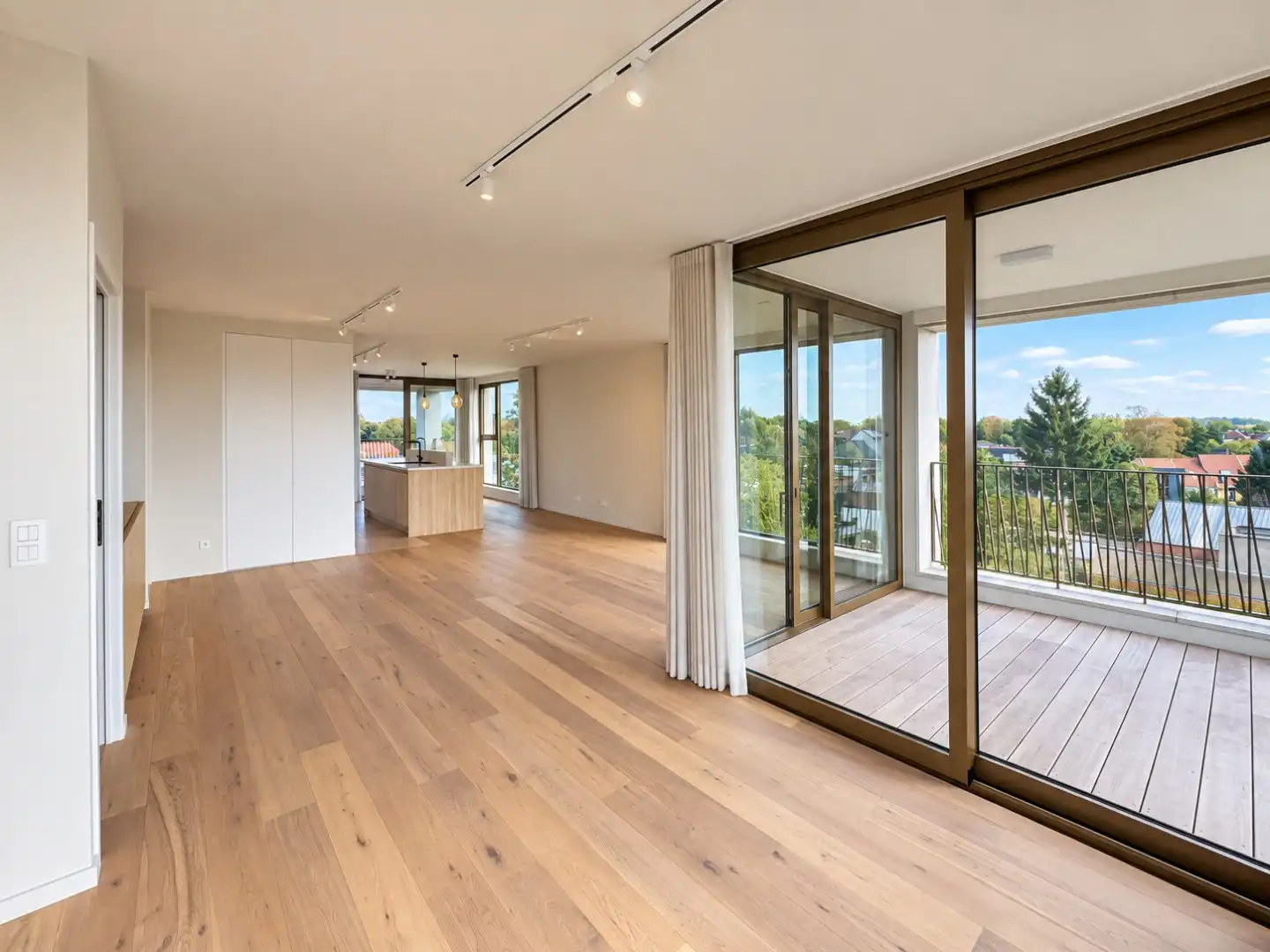 Ruime prachtige penthouse met vier slaapkamers en twee terrassen foto 6