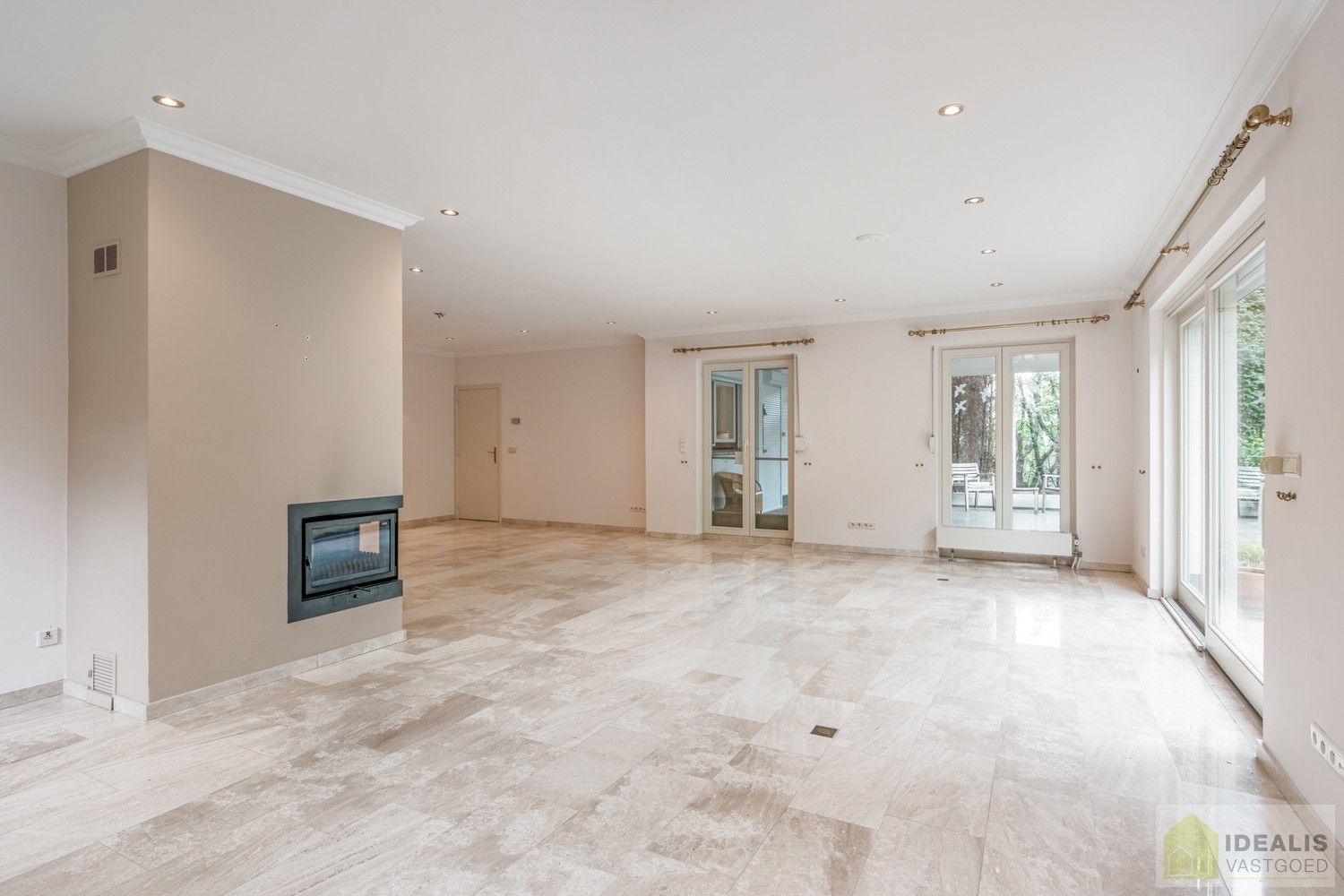 PERFECT ONDERHOUDEN VILLA OMRINGD DOOR PRACHTIGE TUIN OP UNIEKE EN GEGEERDE PLEK IN HARTJE ACHEL! foto 11