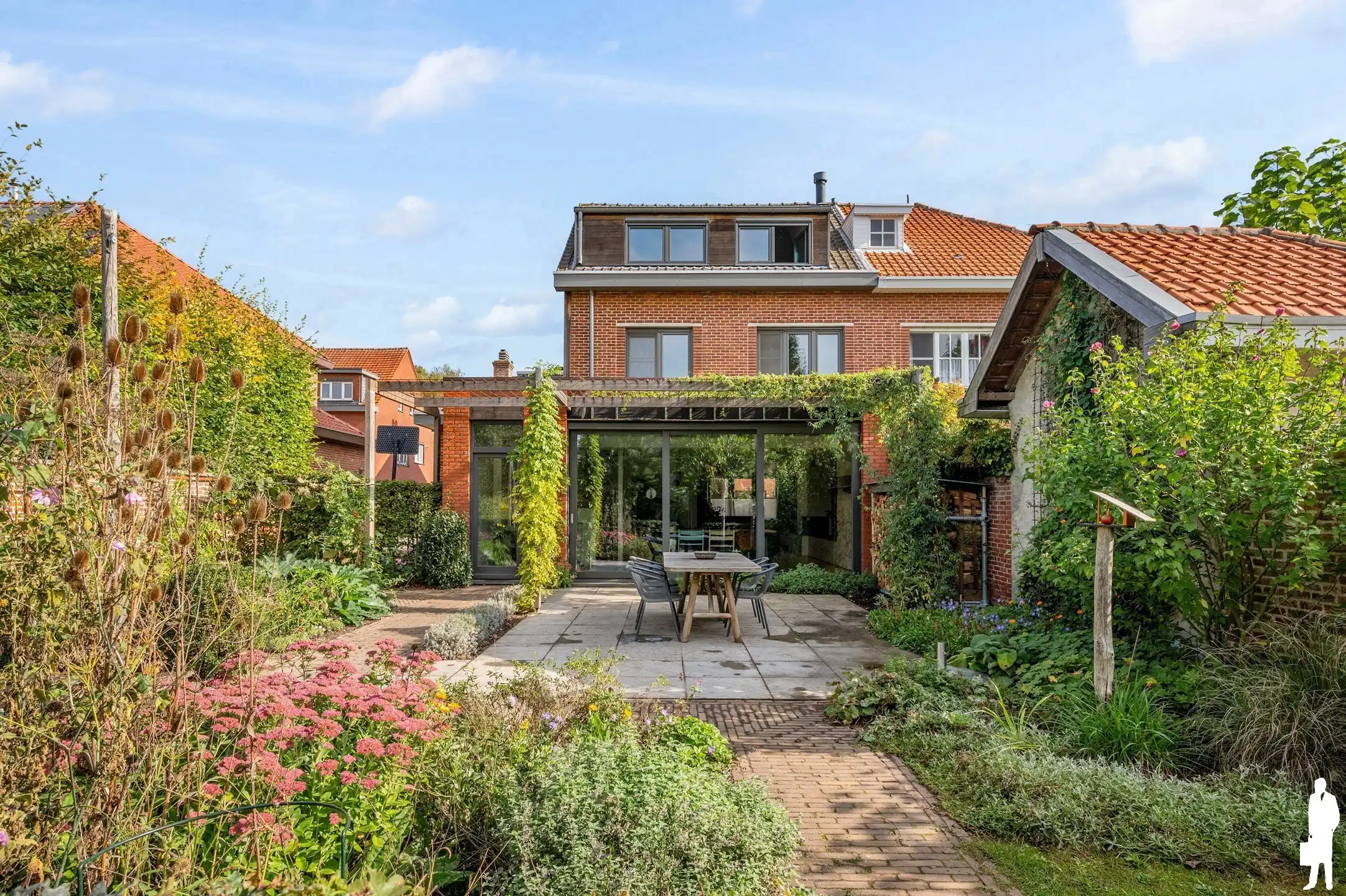 Instapklare en ruime halfopen woning in Maria-ter-Heide! foto 15