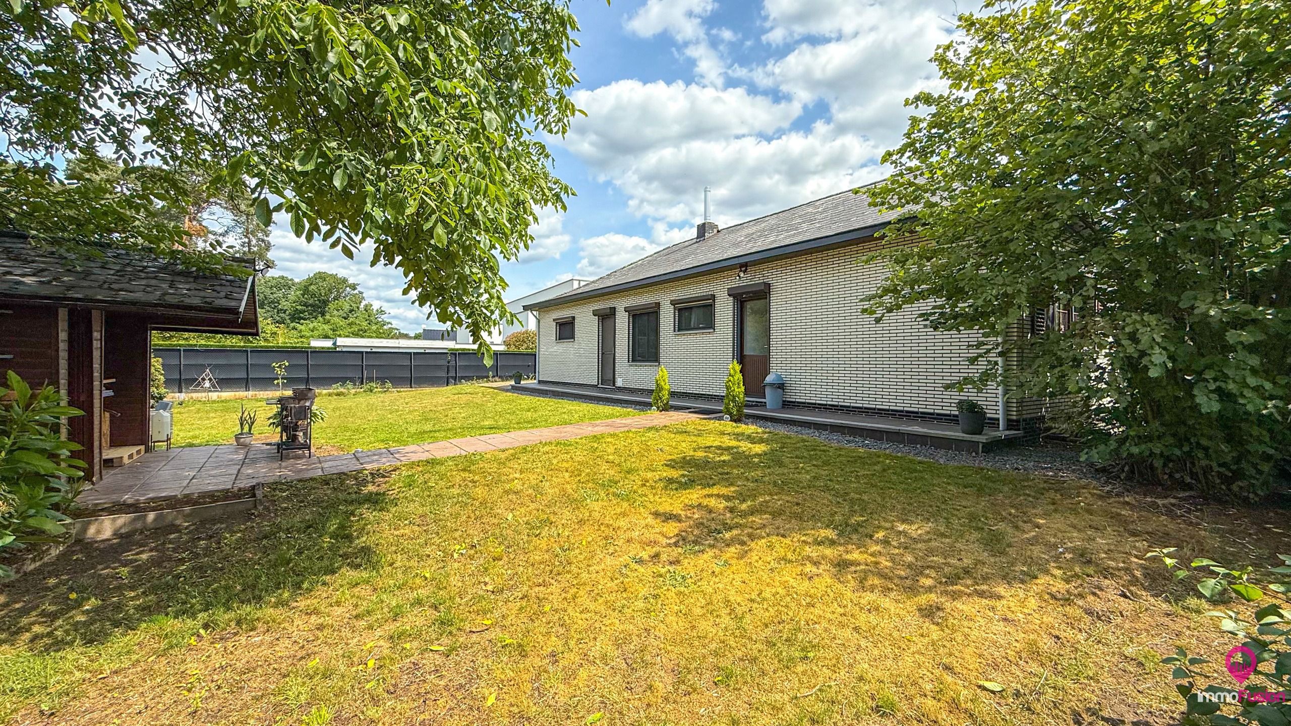 Instapklare gelijkvloerse woning met 3 slpks op 11a37ca! foto 40