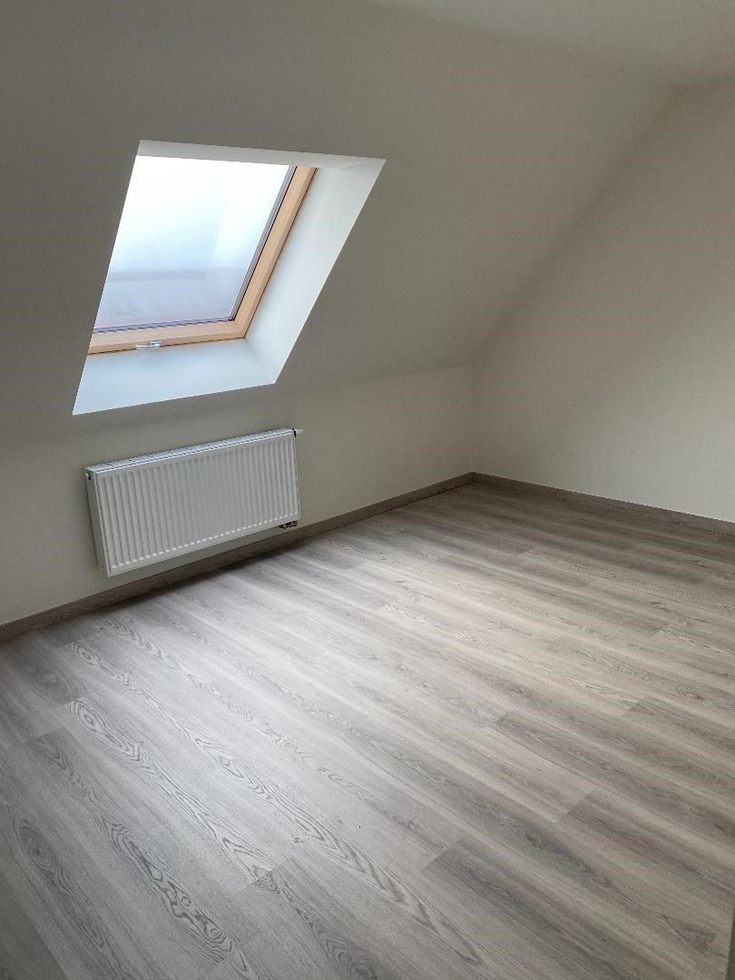 Duplex appartement met 2 slaapkamers met kelder en parkeerplaats foto 6