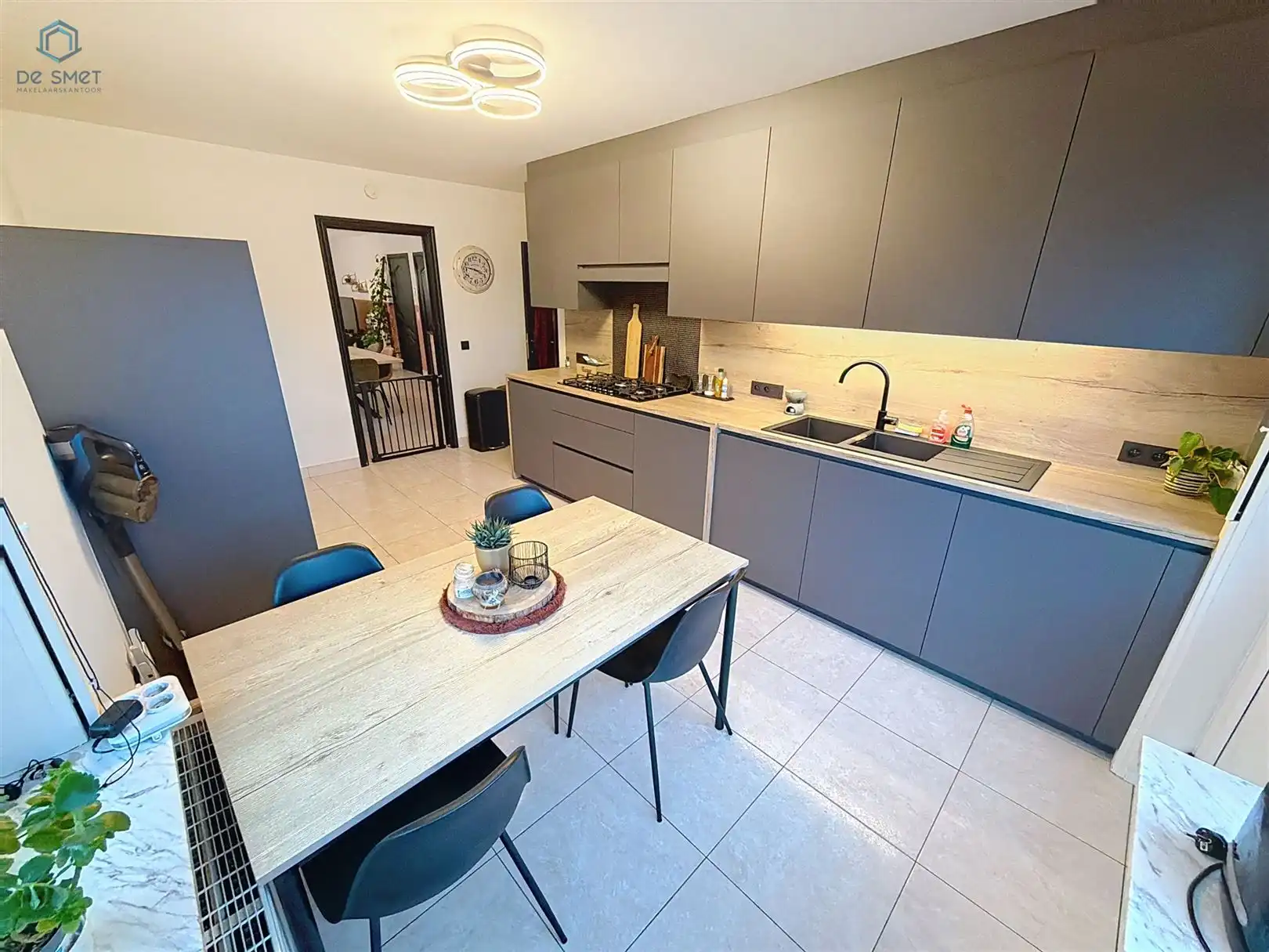 Instapklare en energiezuinige woning met 4 slaapkamers, garage en tuin nabij centrum Geraardsbergen foto 3