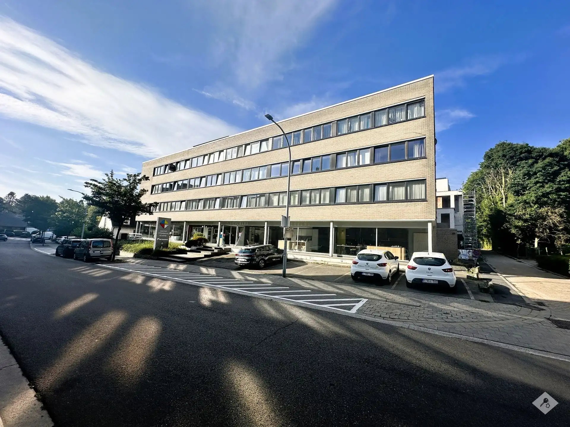  Licht en ruim 2-slaapkamerappartement met terras, zonnepanelen en airco foto 11