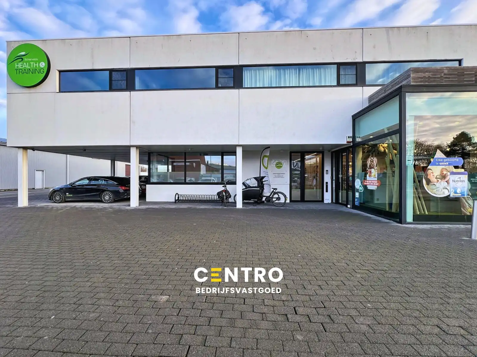 INSTAPKARE kantoorruimte met gemeenschappelijke faciliteiten (receptie, wachtzaal, parking,...) aan SCHIERVELDE! foto {{pictureIndex}}