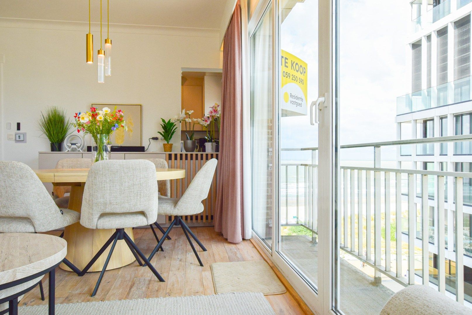 Gerenoveerd en gemeubeld appartement met zeezicht in Nieuwpoort Bad – ideaal als tweede verblijf én investering foto {{pictureIndex}}