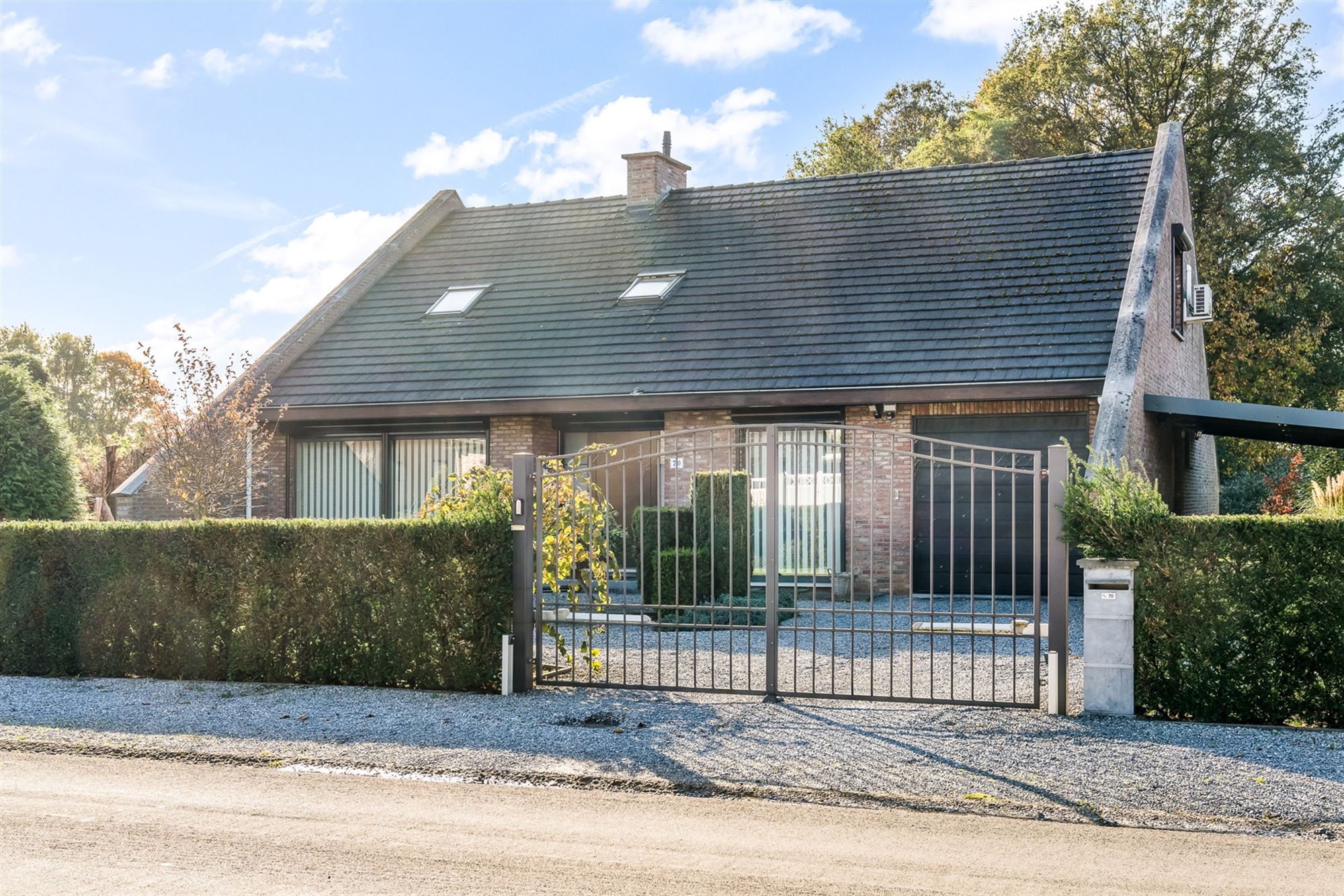 RUIME GERENOVEERDE WONING MET 3 SLAAPKAMERS OP RUSTIGE DOCH CENTRALE LIGGING TE KOERSEL foto 28