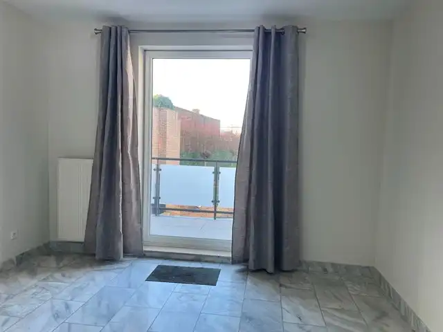 Ruim en energiezuinig appartement met twee terrassen en parking foto 9