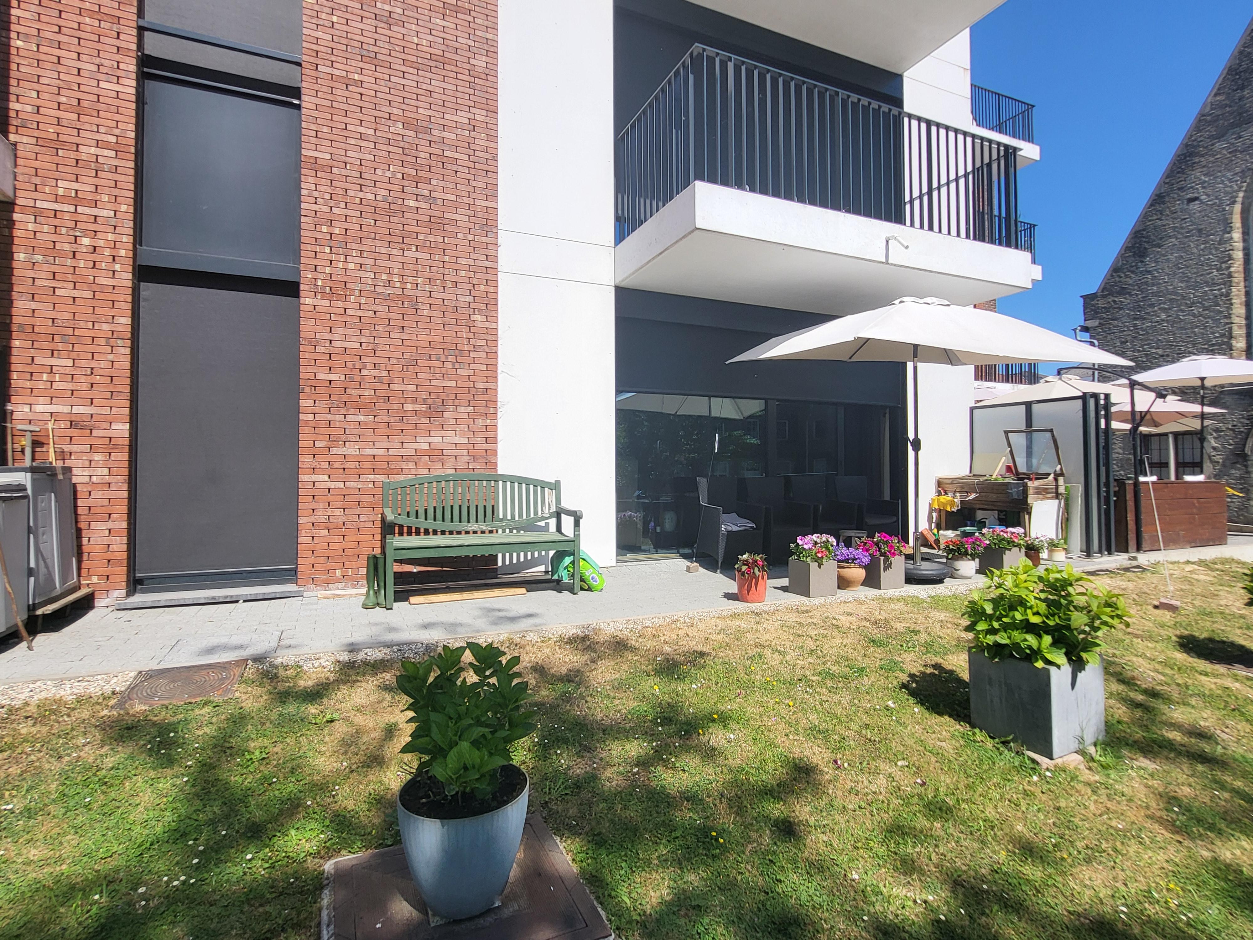 Prachtige assistentiewoning van 70m² met zonnig terras en gemeenschappelijke tuin, veel lichtinval! Ideale investering, verhuurd aan 26,21€/ dag.  foto 15