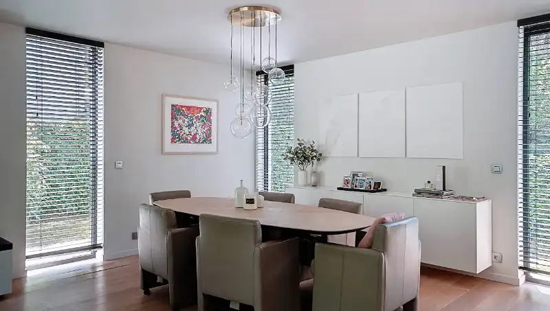 Moderne villa van 230m² op 14a08ca met openluchtzwembad foto 5