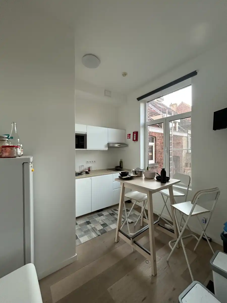 Ruime studentenkamer Centrum Leuven foto 7