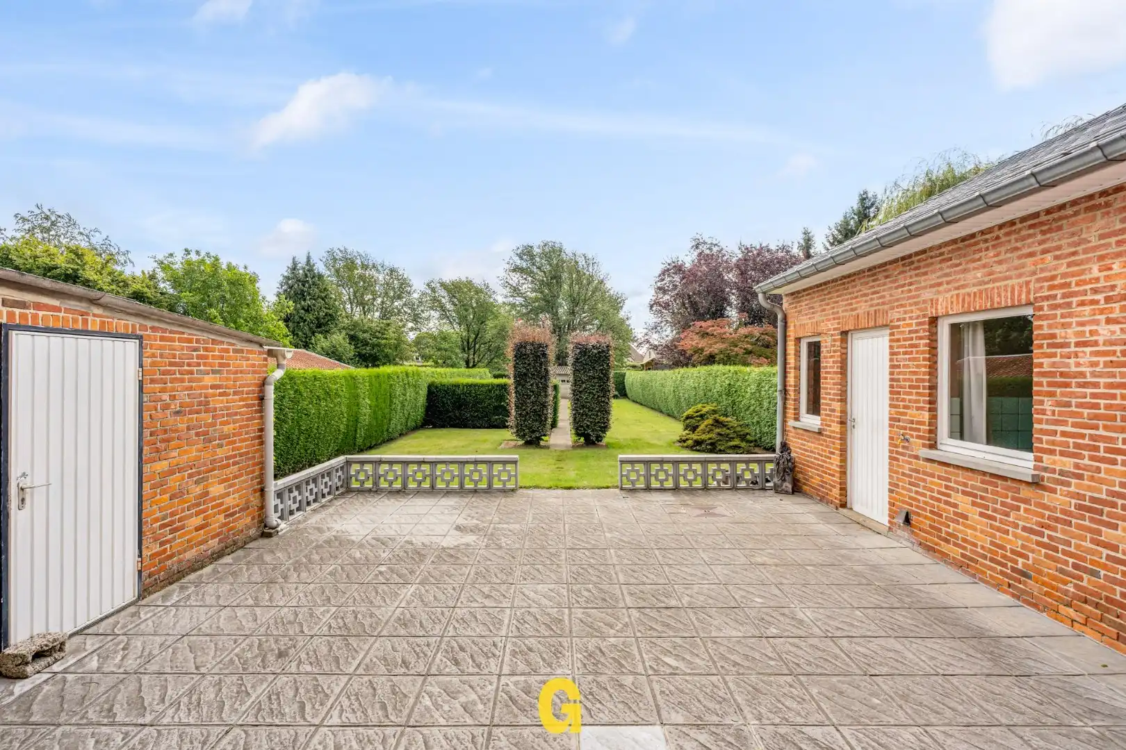 *** IN OPTIE *** Te renoveren halfvrijstaande woning met 3 slaapkamers en bijzonder ruime tuin op 14a 39ca foto 24