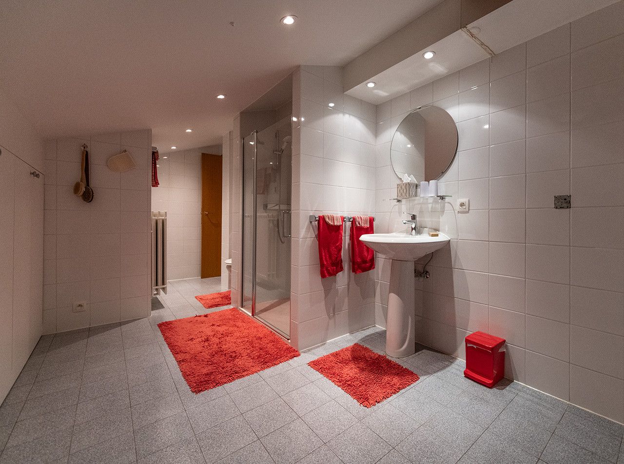 Ruime en exclusieve villa met 5 slaapkamers op perceel van 40 are foto 17