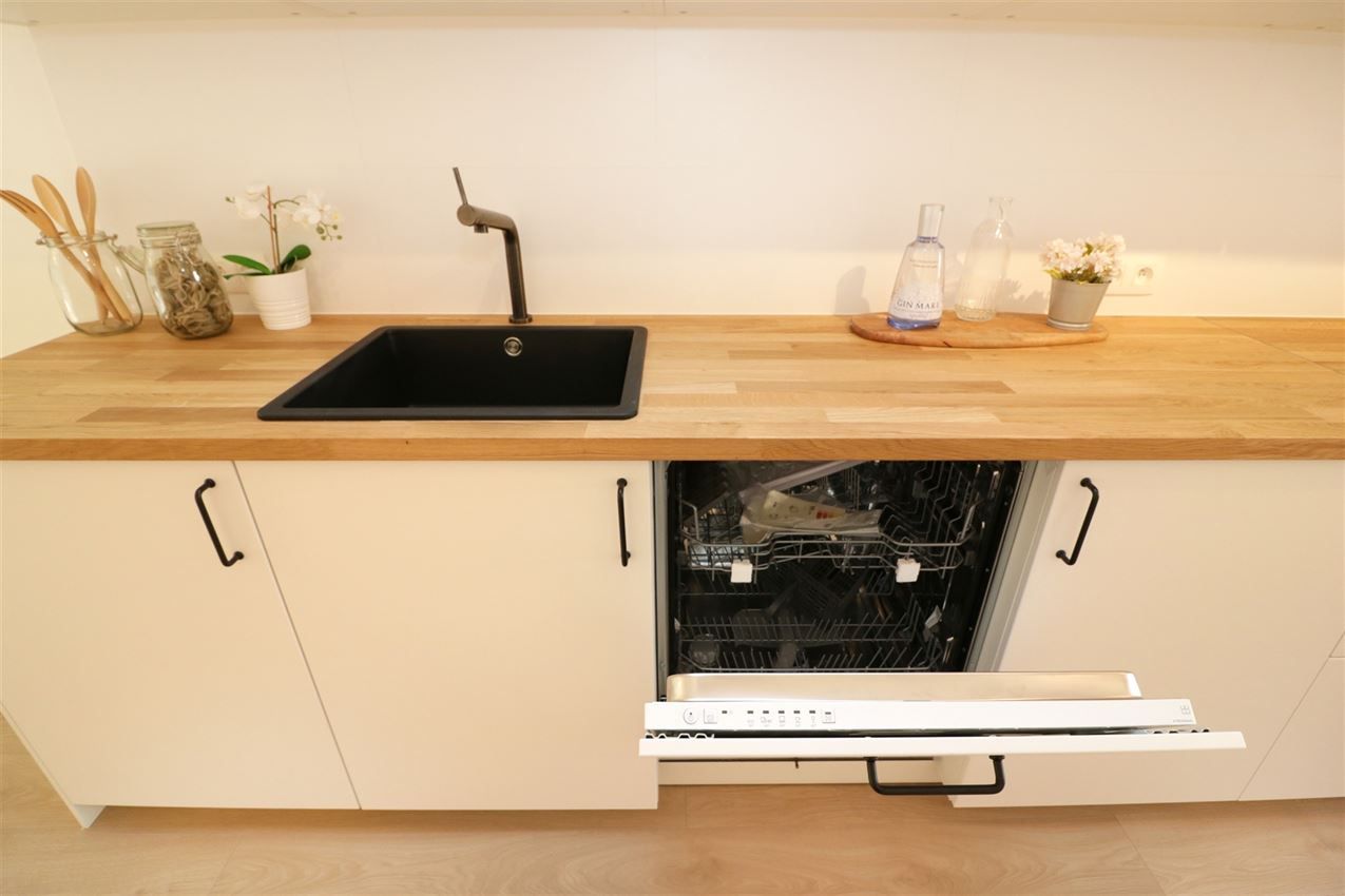 gerenoveerd, energiezuinig, inpandig Zgericht terras en garage foto 35