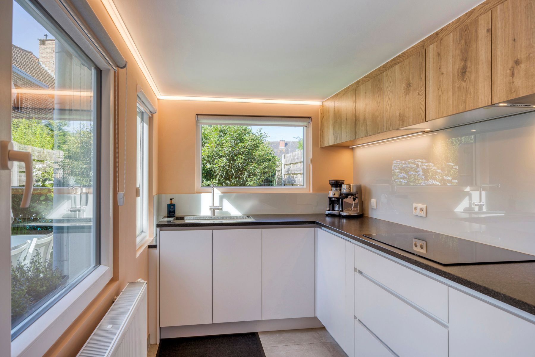 Instapklare woning met 3 slaapkamers, tuin en zonnepanelen! foto 9