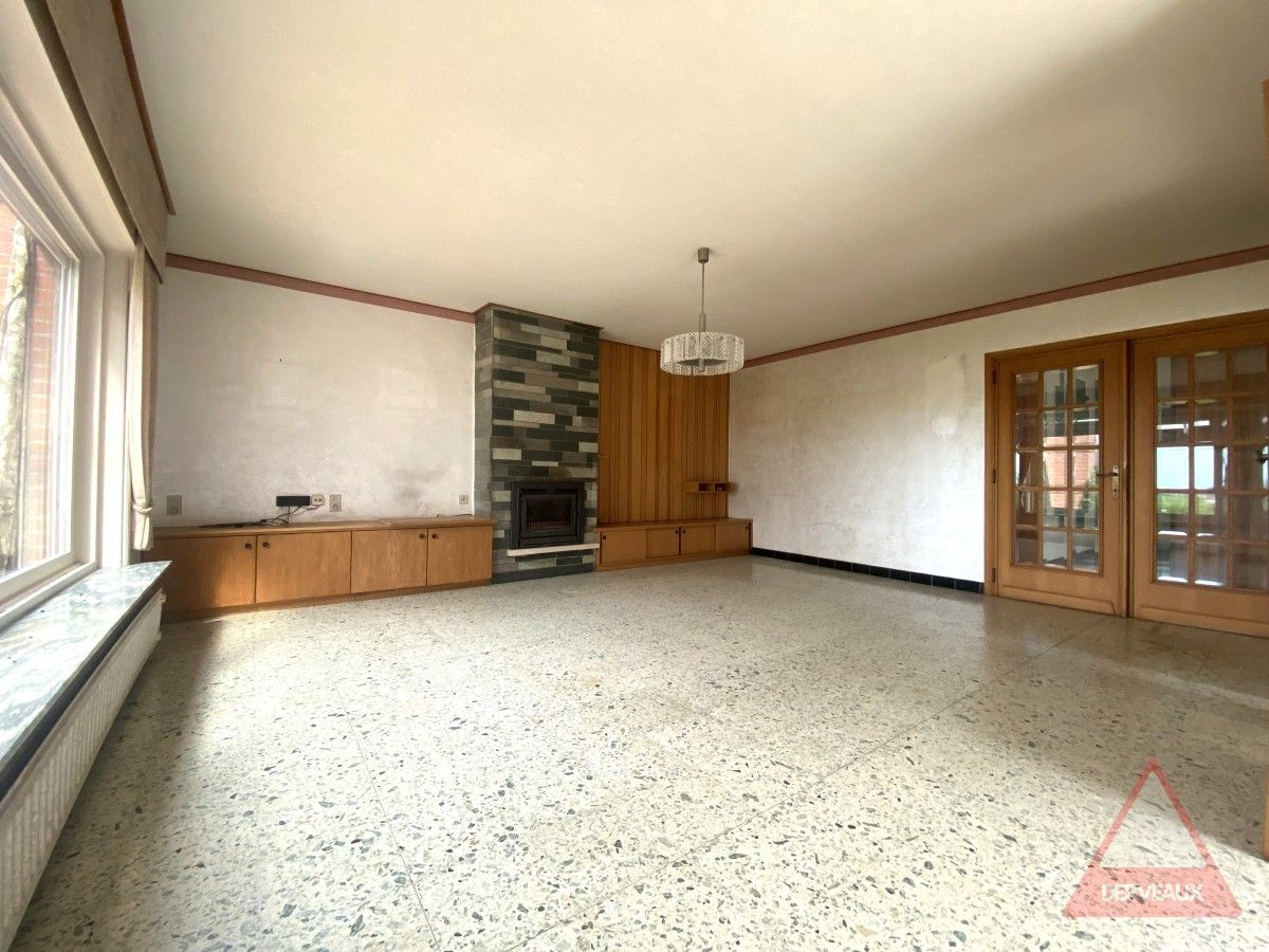 Moorslede – Te renoveren woning met karakter en ruime tuin foto 4