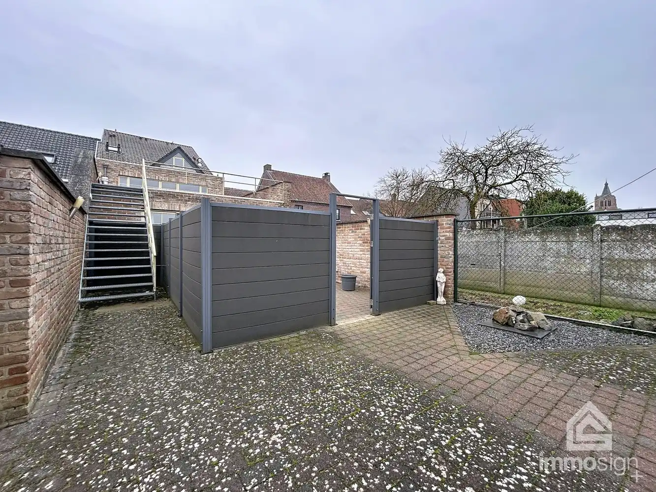 Appartementsgebouw met gelijkvloers- en duplexappartement in Peer centrum! foto 30