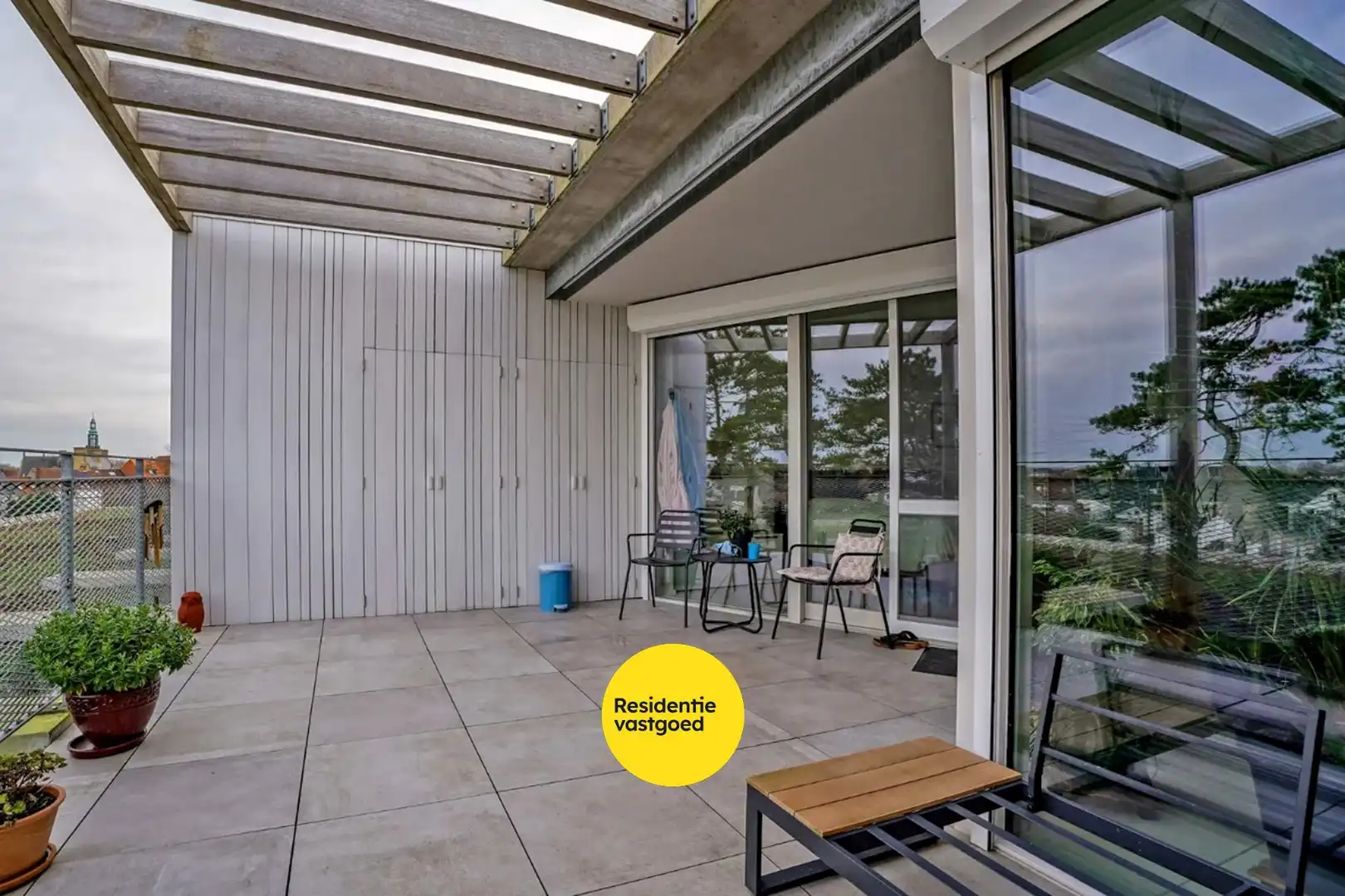 Prachtig 1-slaapkamerappartement met ruim terras (serviceflat) in Residentie Beukenhof, uniek wonen in de dorpskern van Oostduinkerke.  foto 13
