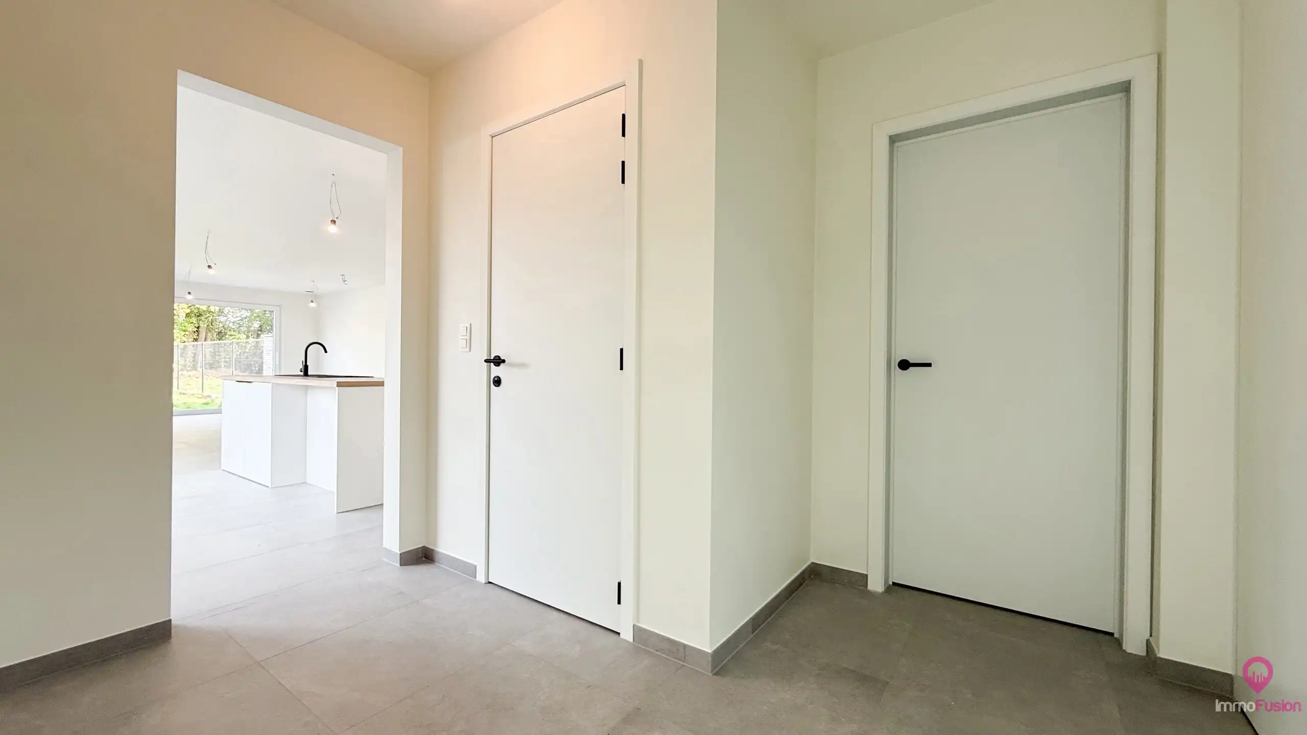 Praktische nieuwbouwwoning met 3 slpks in rustige straat! foto 14