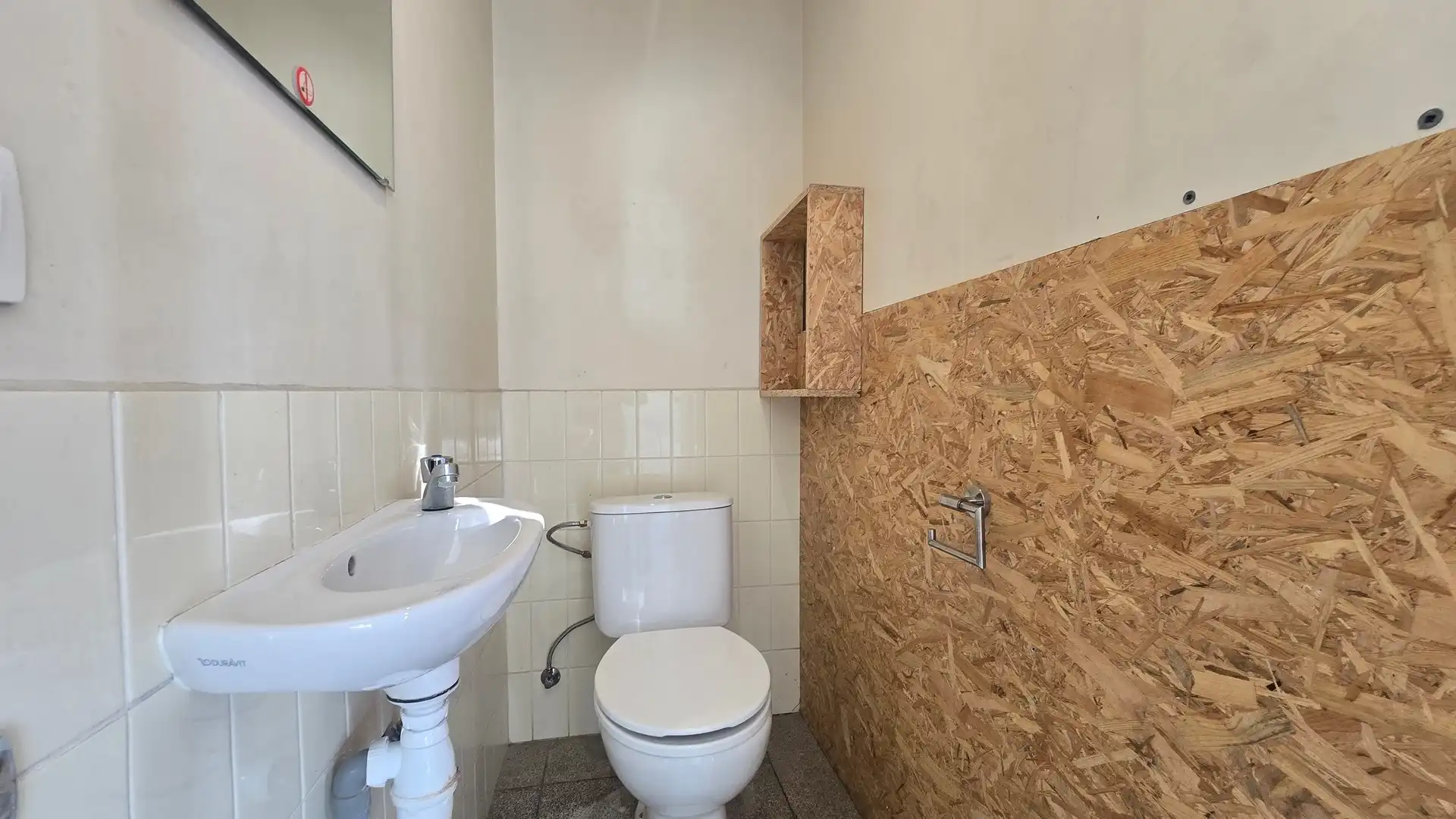 Bedrijfspand met showroom en magazijnen te huur Brusselsesteenweg, Herent foto 8