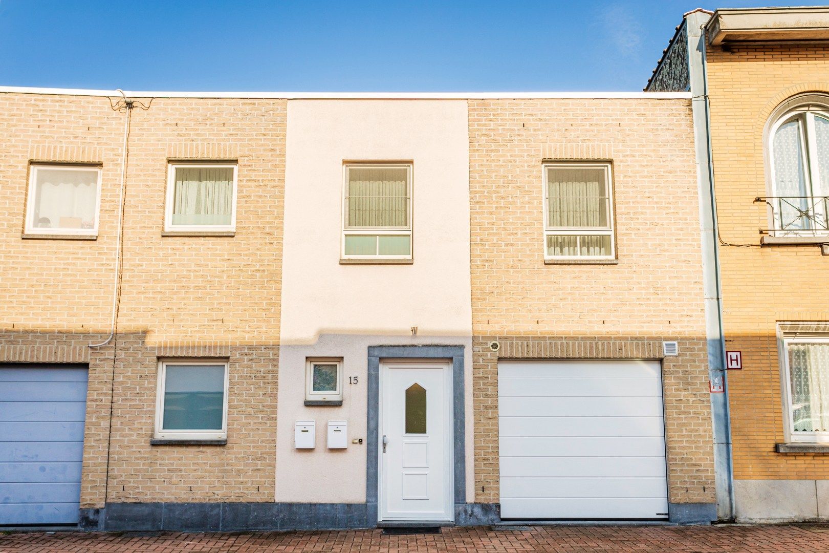 Ruime en veelzijdige woning met 5 à 6 slaapkamers en tuin OF kangoeroewoning foto {{pictureIndex}}