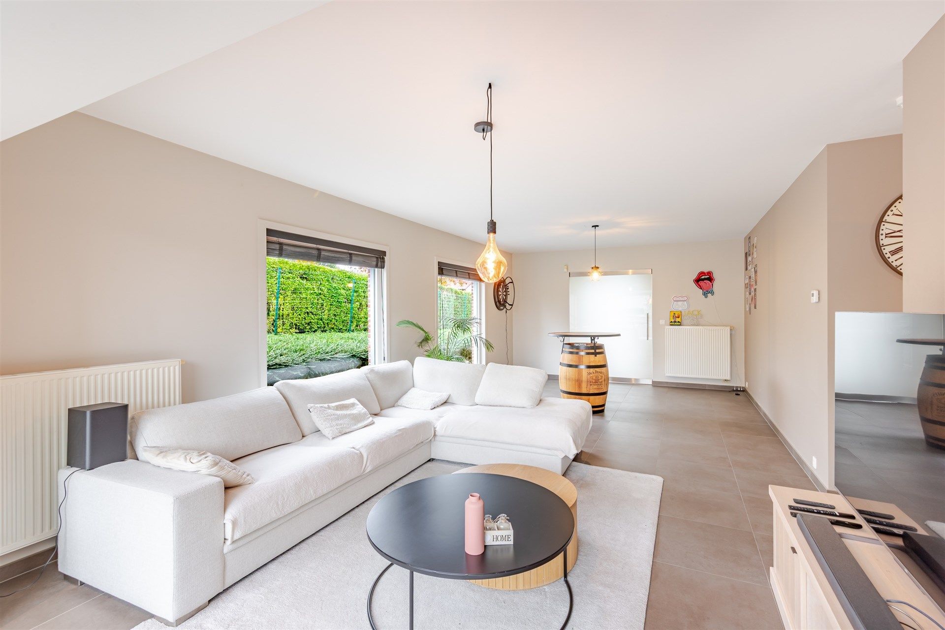 Gezinswoning met vier slaapkamers en garage te Herzele foto 2