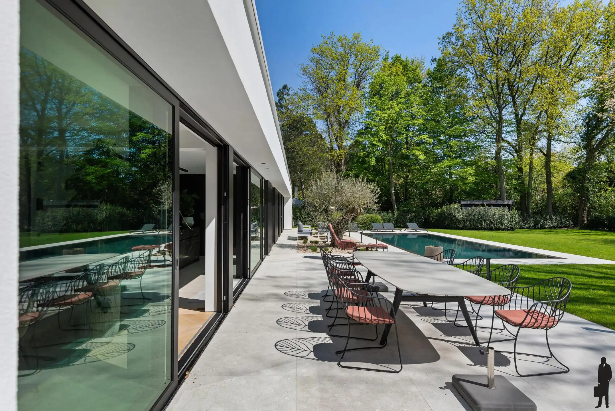 Exclusieve gerenoveerde designvilla op 2.000 m² te Schilde foto 2