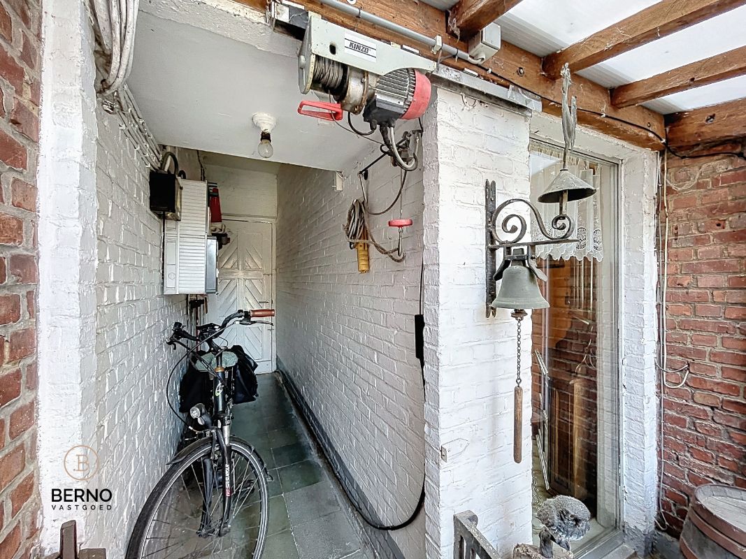 Karaktervolle woning met pitoresque tuin foto 9