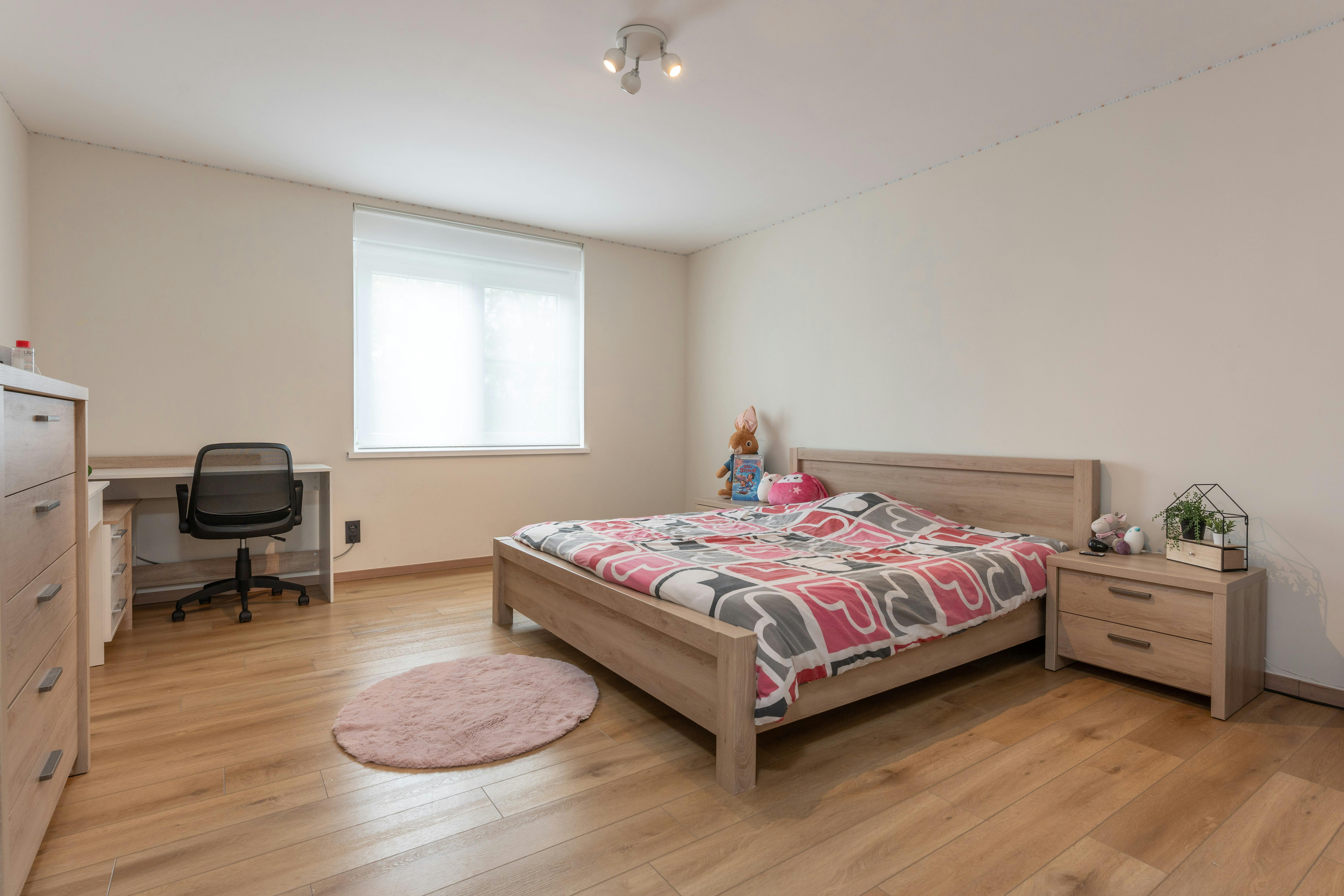 Moderne villa met zwembad en atelier te koop in Evergem foto 19