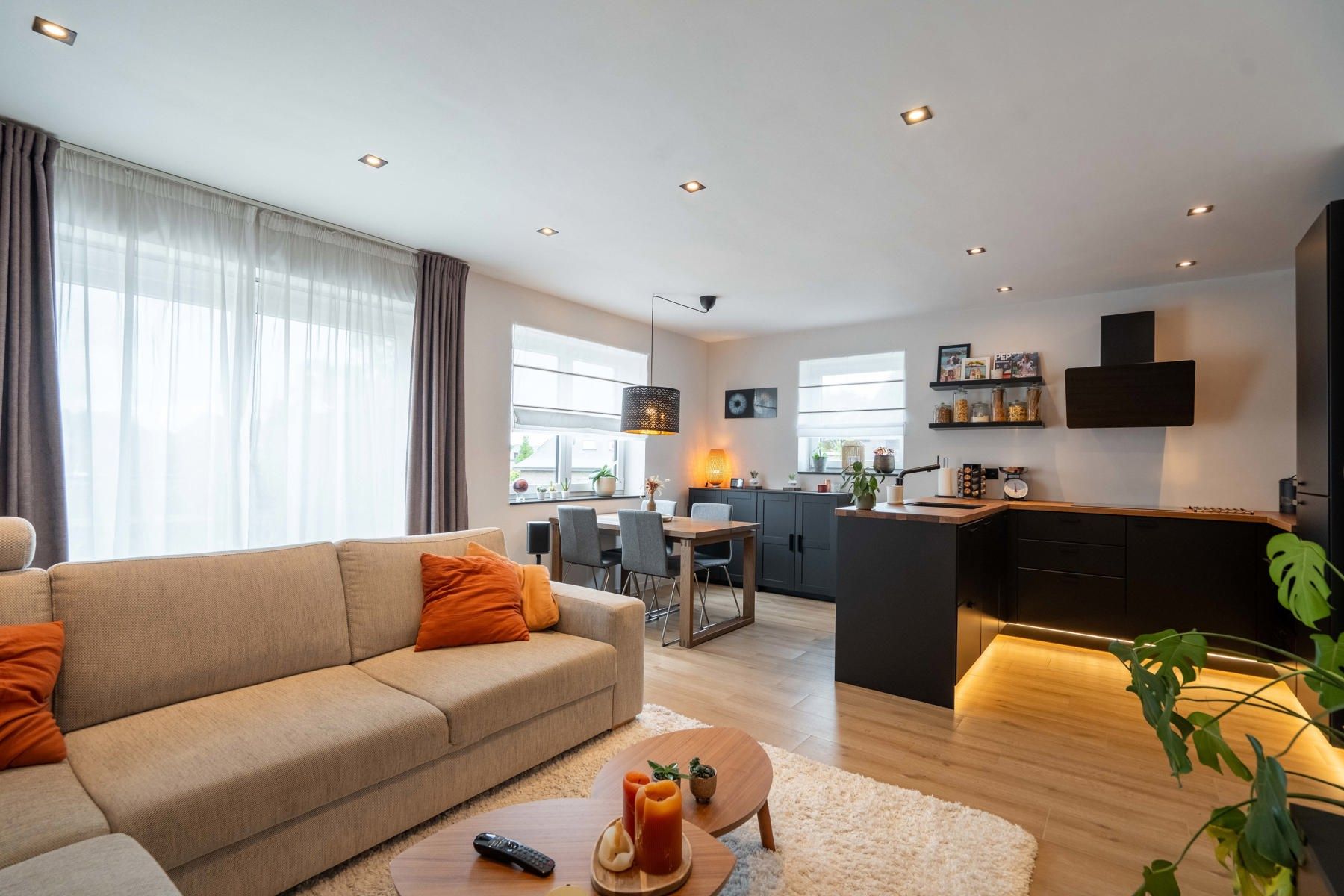 Recent en energiezuinig appartement in Heist-op-den-Berg!!! foto 2